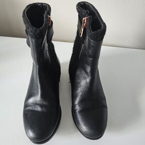 Black leather boots, for girls